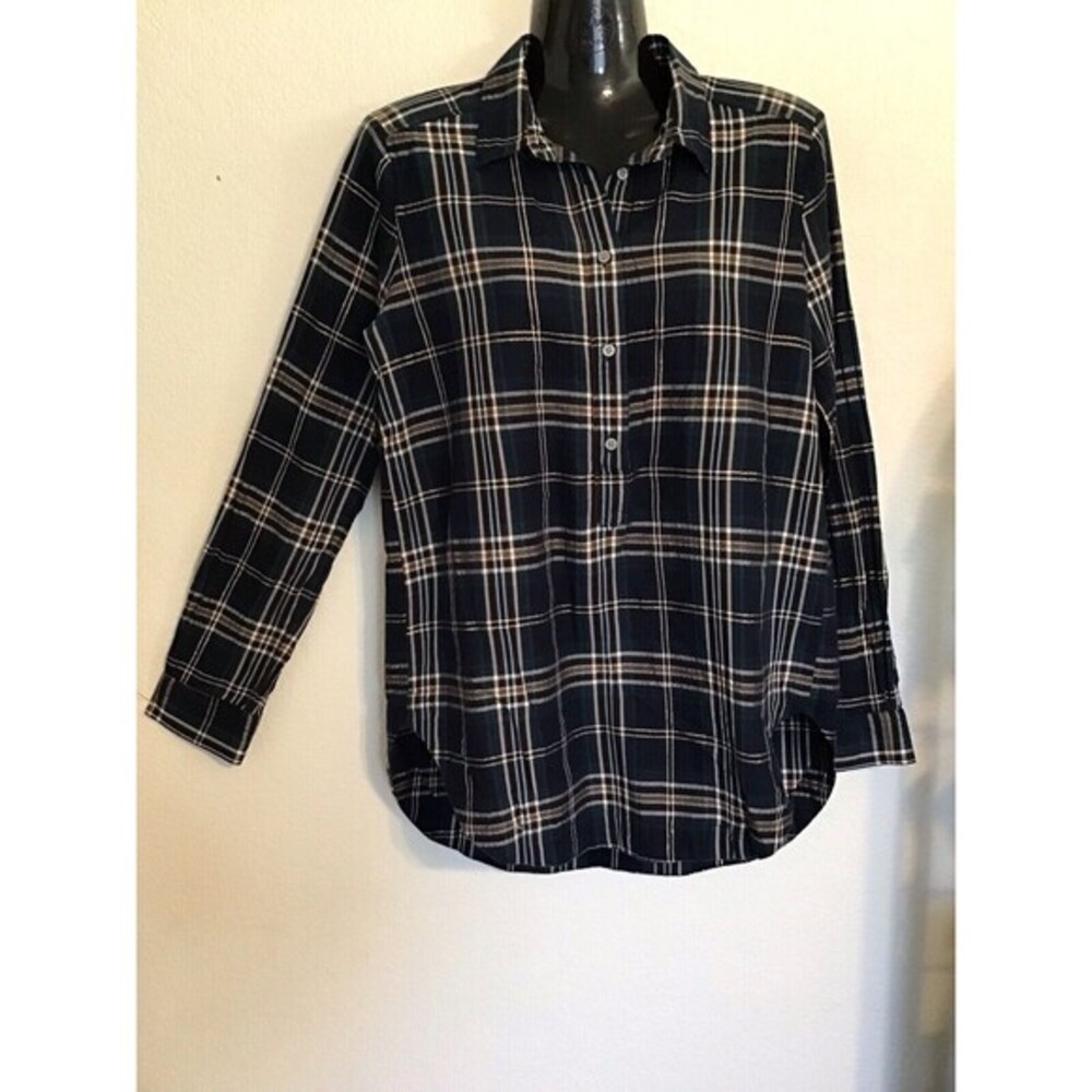 Loft Women’s Button Down Plaid Shirt. Size S